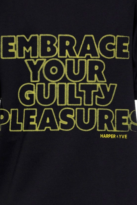 Harper & Yve embrace-ss